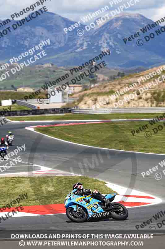 cadwell no limits trackday;cadwell park;cadwell park photographs;cadwell trackday photographs;enduro digital images;event digital images;eventdigitalimages;navarra;no limits trackdays;peter wileman photography;racing digital images;trackday digital images;trackday photos